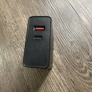 Dual USB Ports 51W PD USB Type C to USB Type A Wall Charger - Black